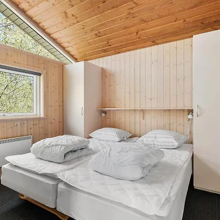 1409 Aakirkeby - Sluseparken 9 A Vakantiehuis *