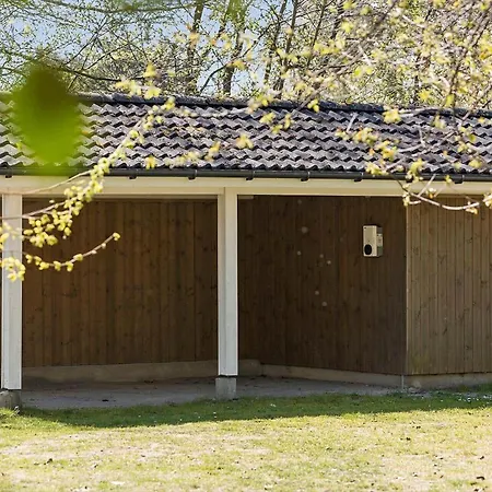 1409 Aakirkeby - Sluseparken 9 A Nyaraló *